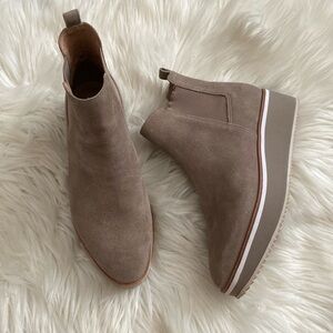 Antonio Melani taupe platform suede ankle boots